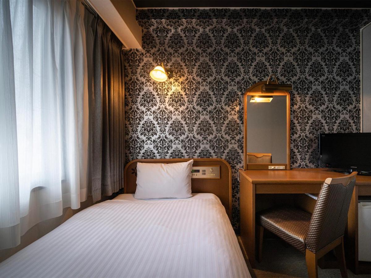 Eclair Hakata Hotel 3*